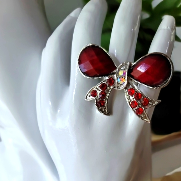 Fashion Silver Color Faceted Bead and Crystal Red Bow Ring - Picture 2 of 5